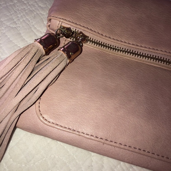 LIGHT PINK FOLDED LEATHER CROSS BODY BAG - Picture 5 of 9